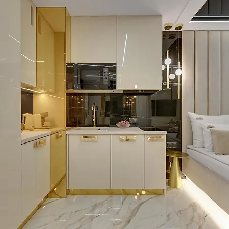 דירה Romantic With Bathtub By Downtown גדנסק