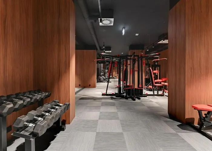 Romantic With Bathtub By Downtown Apartament